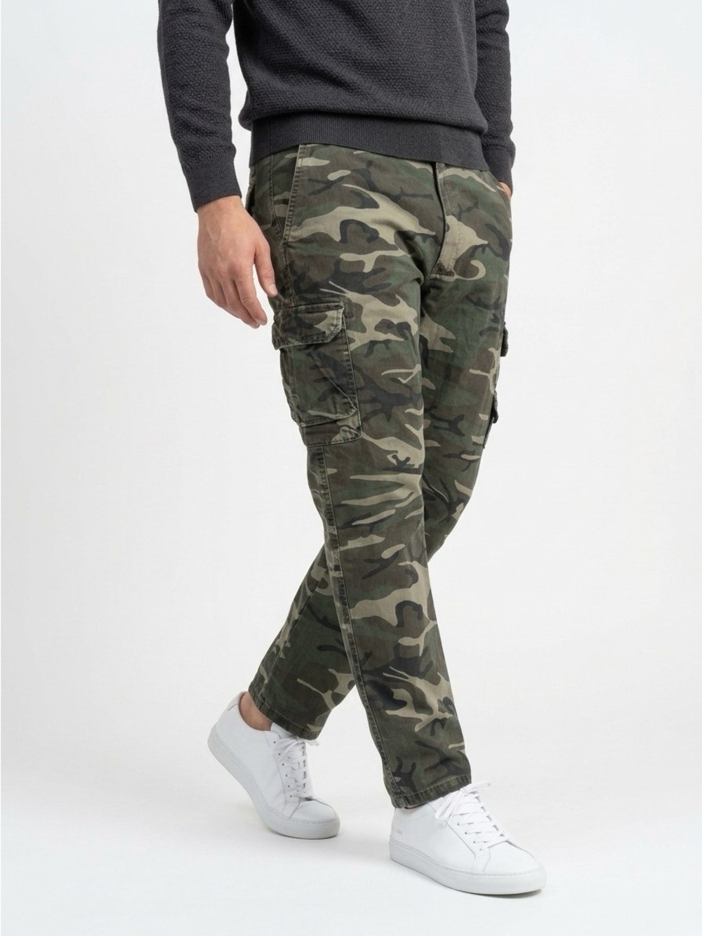 WRANGLER JEANS CO CARGO PANTS CAMO 46x30 MEN'S